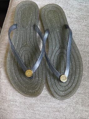 Tommy Hilfiger Silver Gray Jelly Flip Flops with Gold Logo